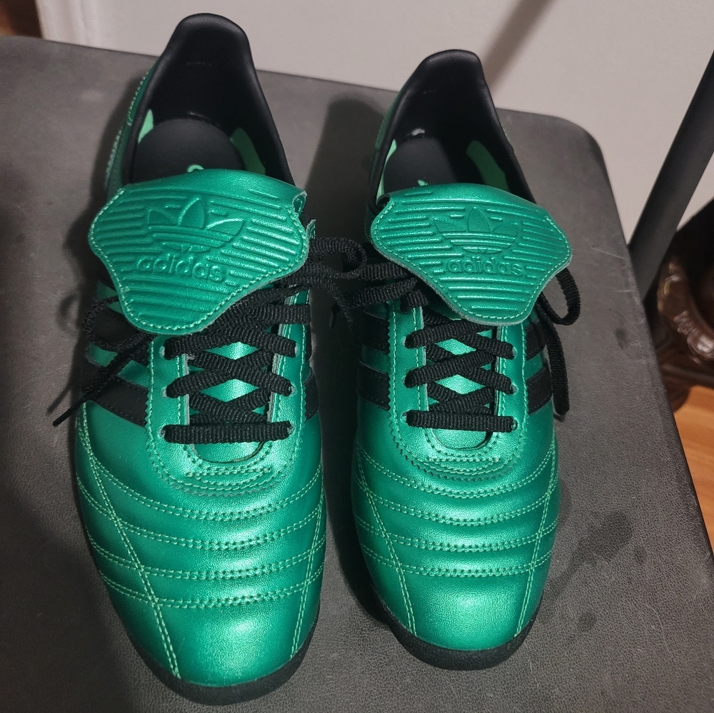 Adidas Women's Emerald Green Athletic Shoes